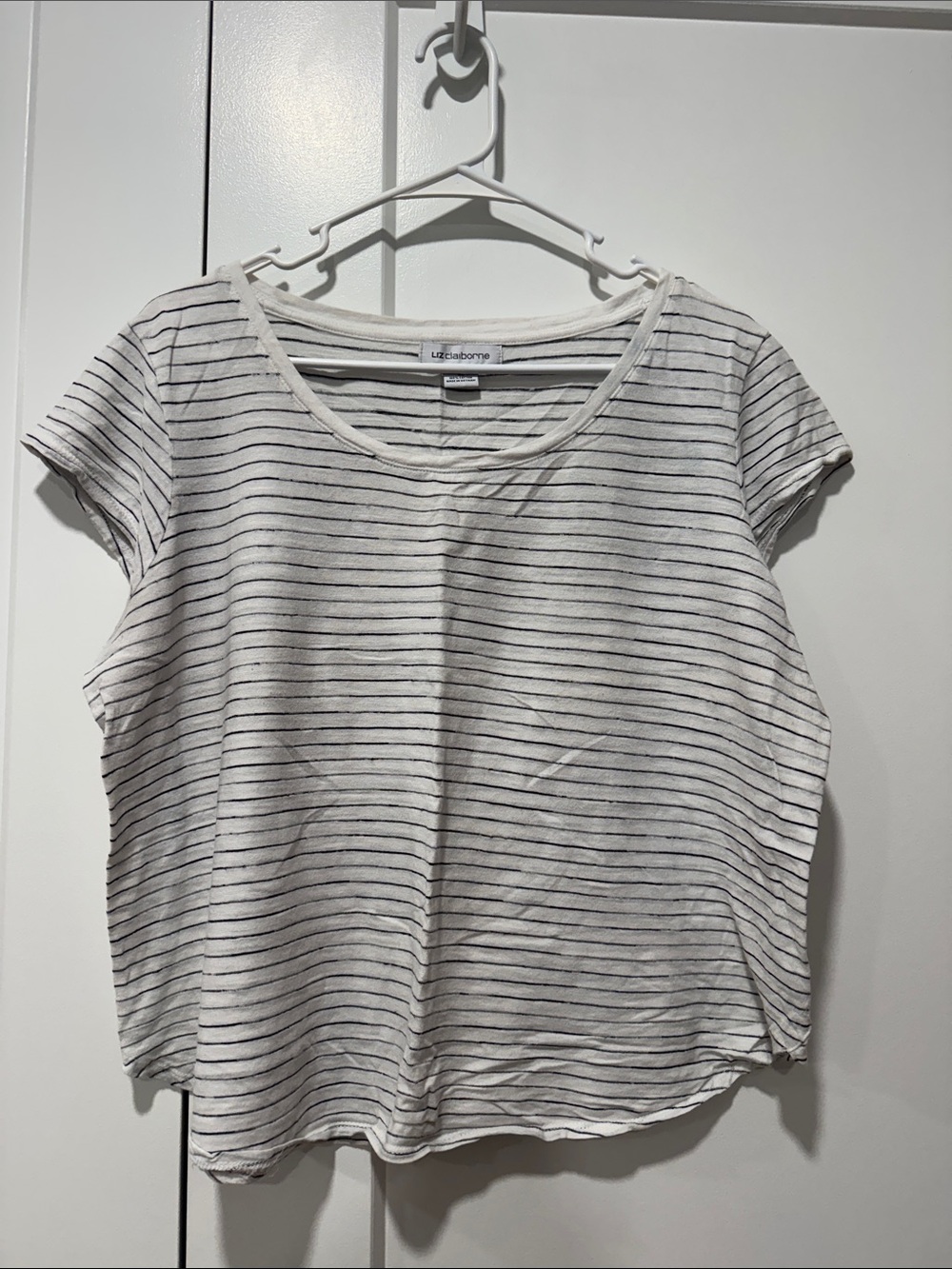 Liz Claiborne White and Black Striped Scoop Neck Tee